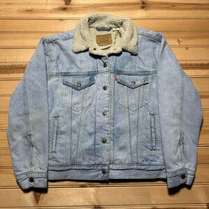 Women’s Levis Type lll Sherpa Fleece Lined Light Wash Denim Trucker Jacket Small